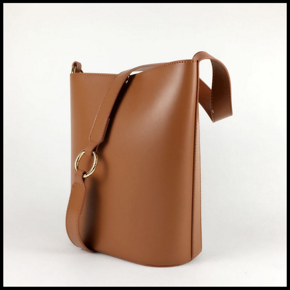 NEW PARIS Bucket Bag - Picture 3 of 8